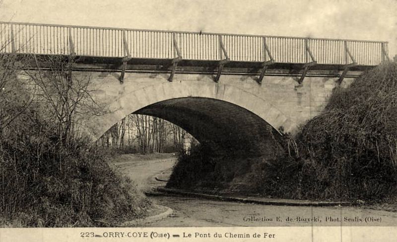 Fichier:60 - Orry-Coye 223 CT17.jpg